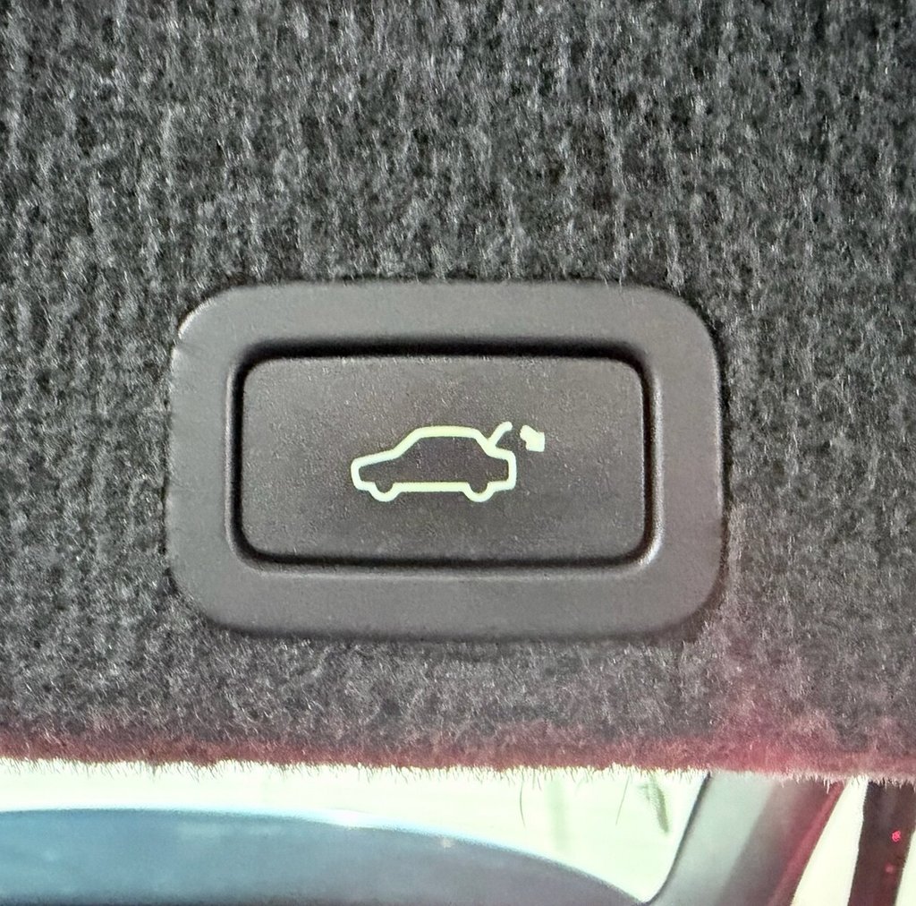 Used Volvo XC60 2015 for sale - 77188242: Photo 33