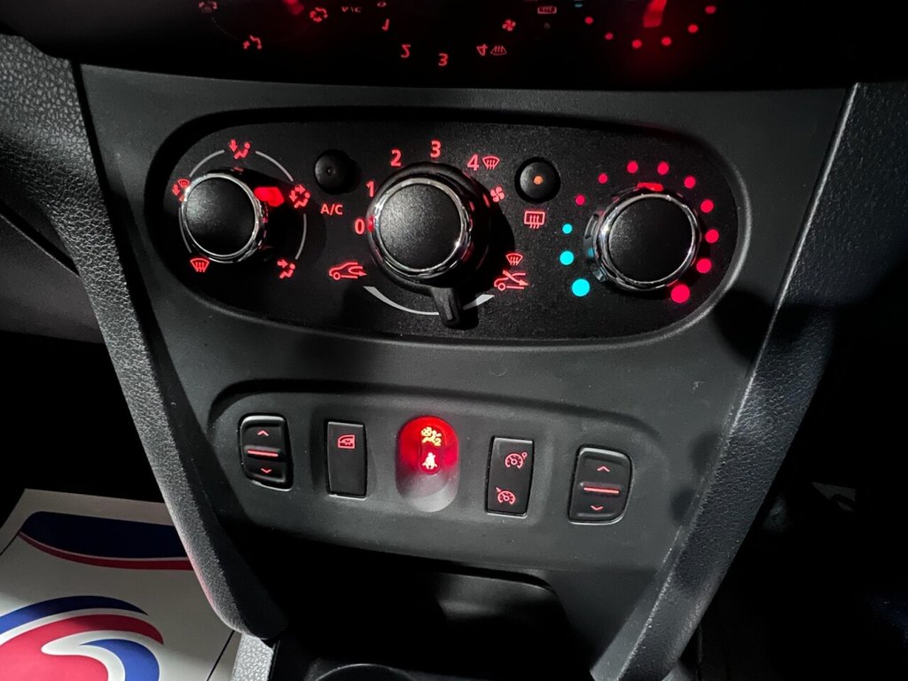 Used Dacia Sandero 2016 for sale - 76496249: Photo 12