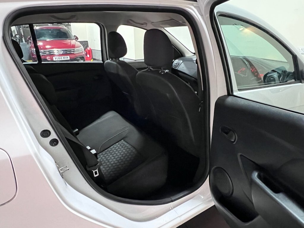 Used Dacia Sandero 2016 for sale - 76496249: Photo 29