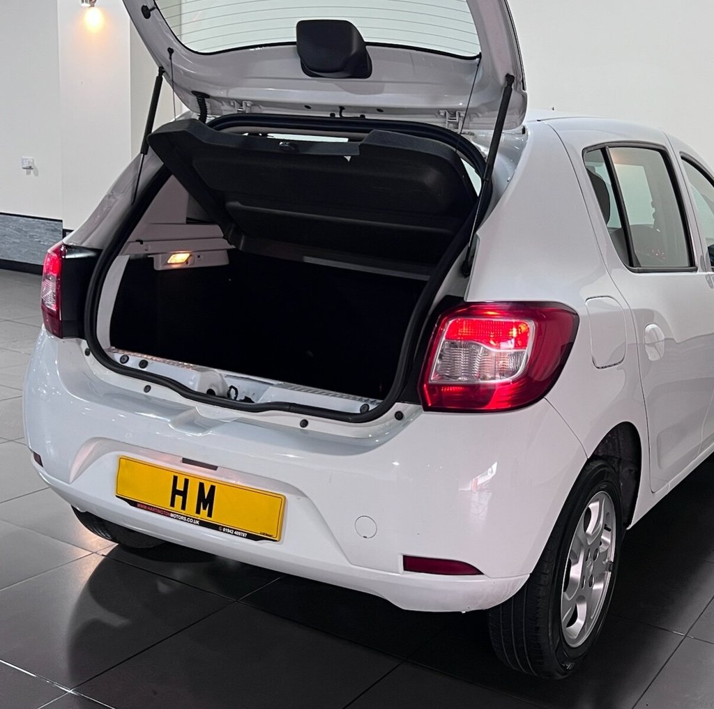 Used Dacia Sandero 2016 for sale - 76496249: Photo 35