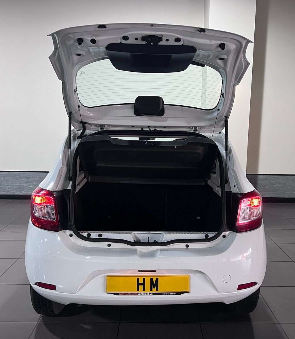 Used Dacia Sandero 2016 for sale - 76496249: Photo 36