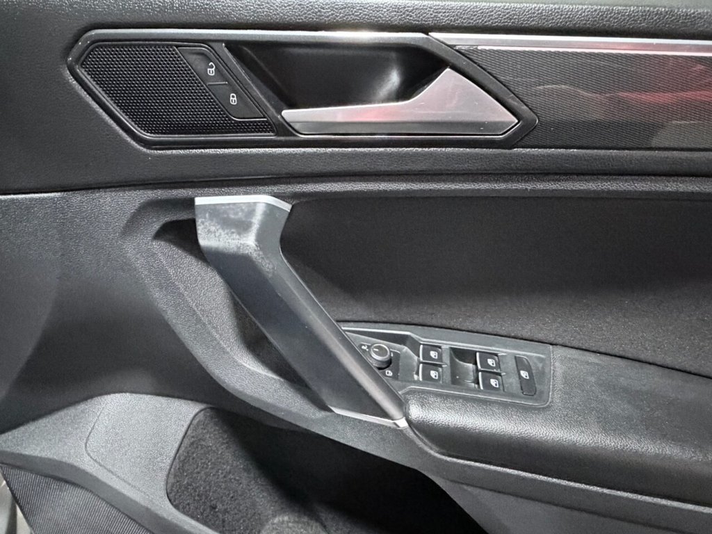 Used Volkswagen Tiguan 2018 for sale - 77313492: Photo 24