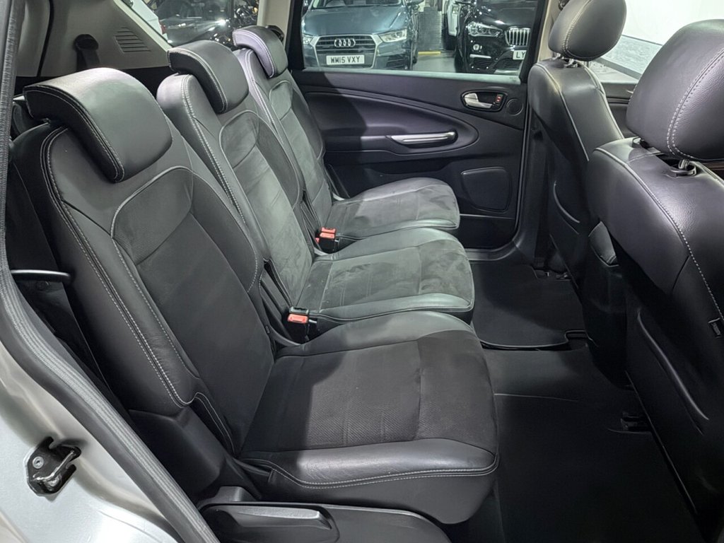 Used Ford S-Max 2010 for sale - 76973105: Photo 28