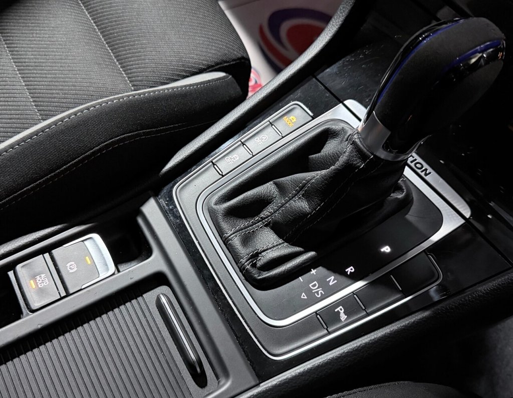 Used Volkswagen Golf 2016 for sale - 76883770: Photo 11