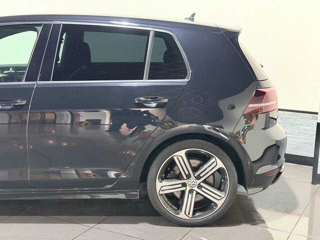 Used Volkswagen Golf 2016 for sale - 76883770: Photo 17