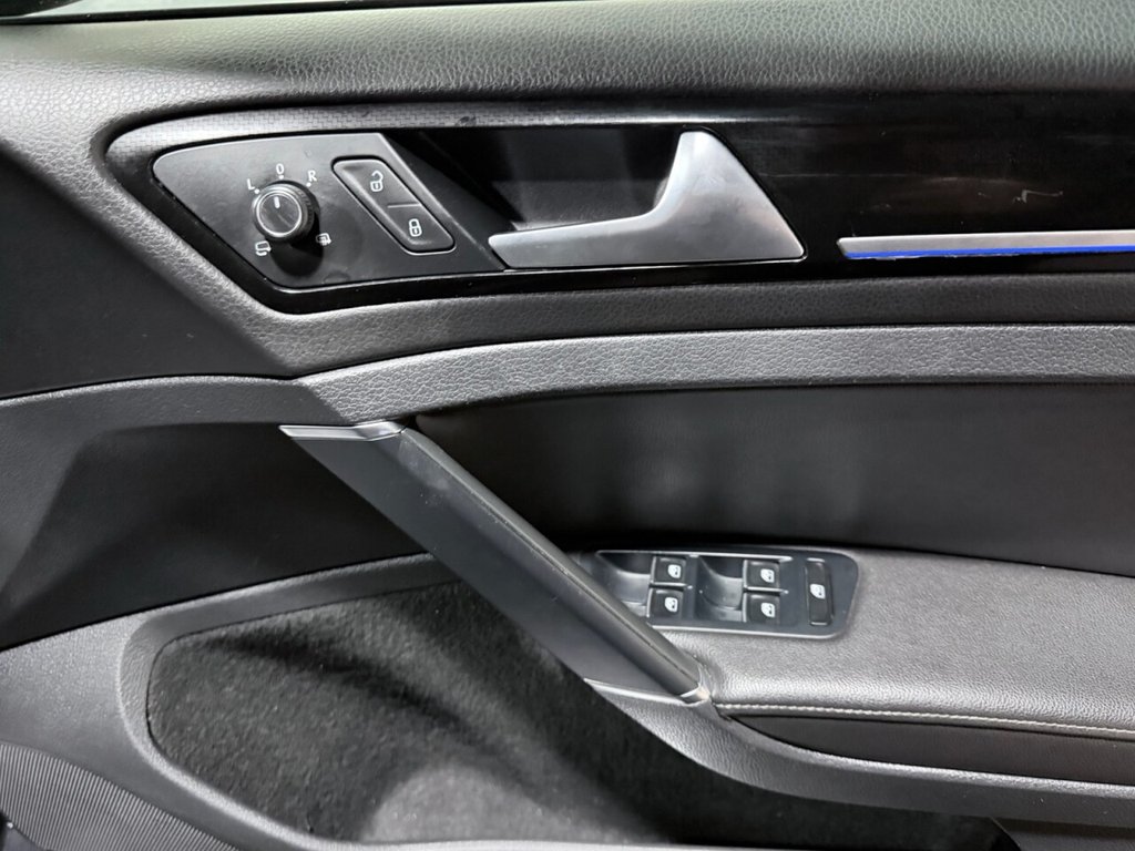 Used Volkswagen Golf 2016 for sale - 76883770: Photo 22