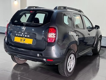 Used Dacia Duster 2017 for sale - 76147743: Photo