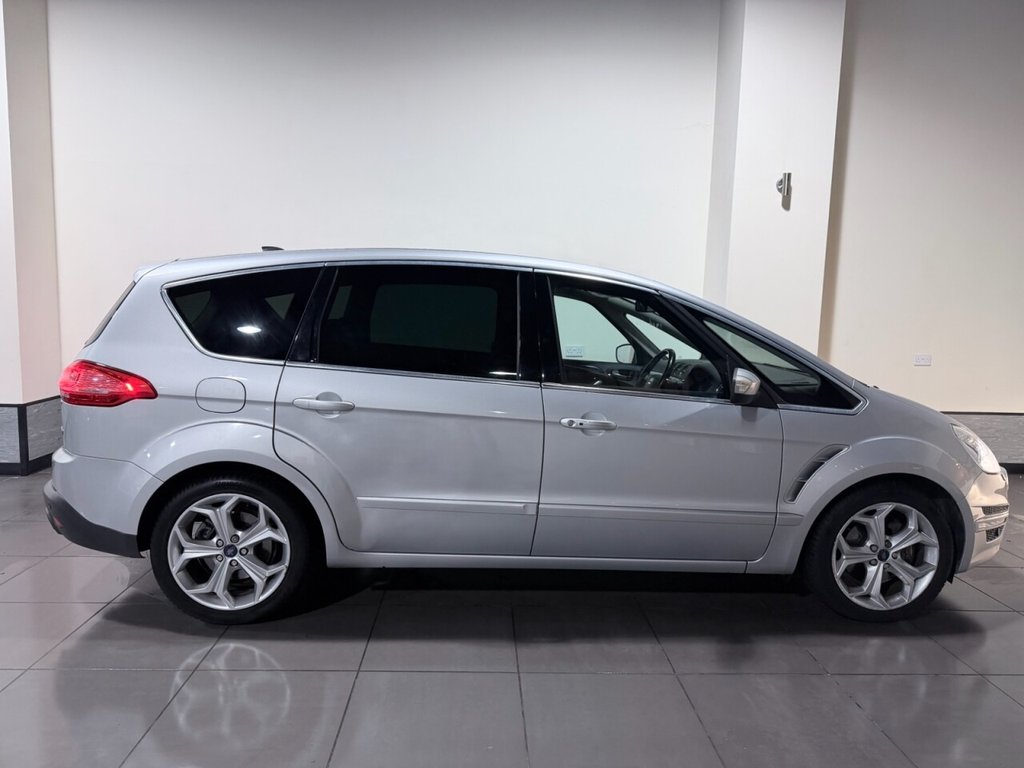 Used Ford S-Max 2010 for sale - 77037680: Photo 3