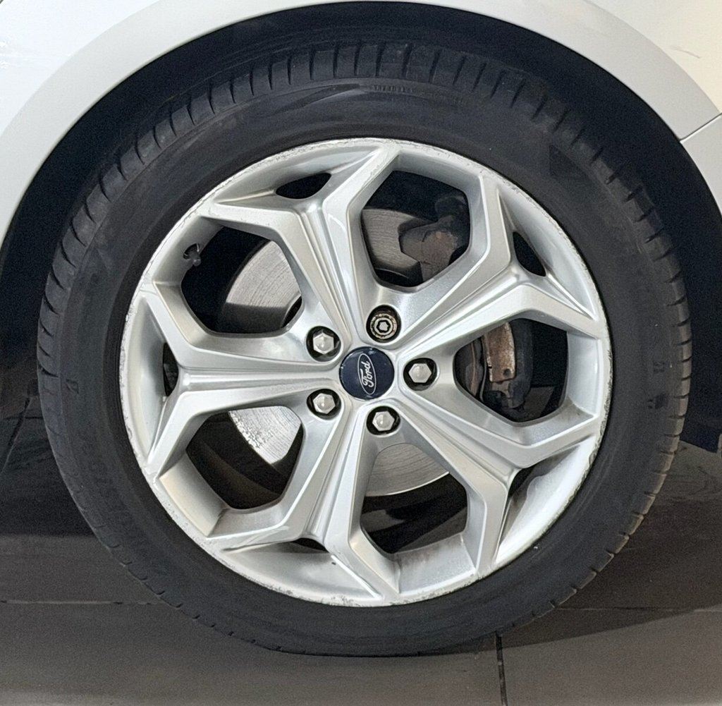 Used Ford S-Max 2010 for sale - 77037680: Photo 38