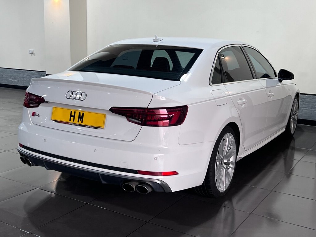 Used Audi A4 2017 for sale - 76469900: Photo 2