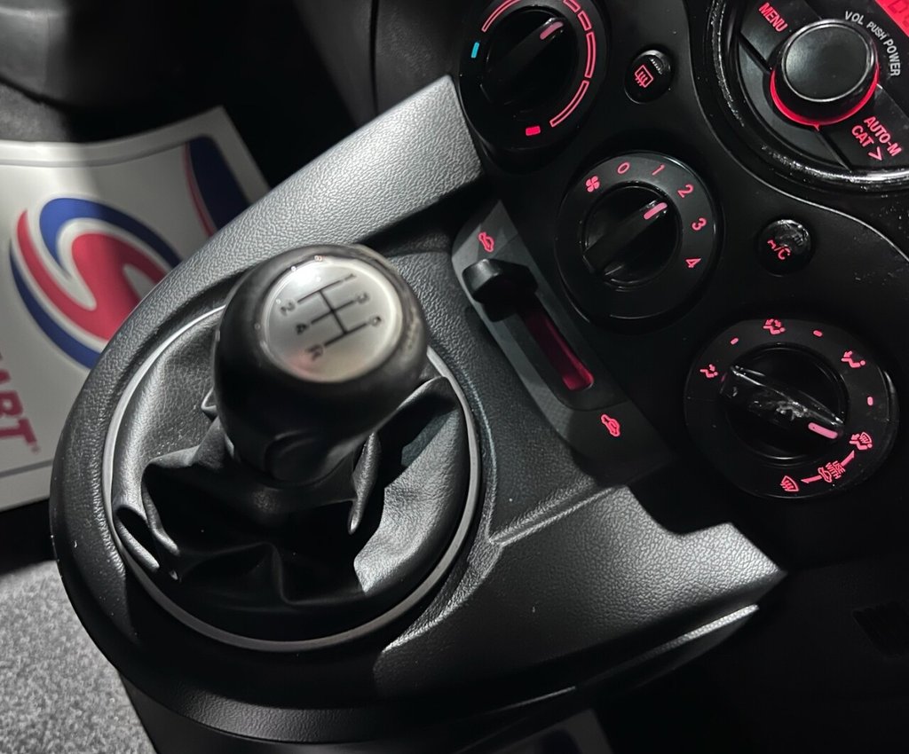 Used Mazda Mazda2 2013 for sale - 76396264: Photo 13