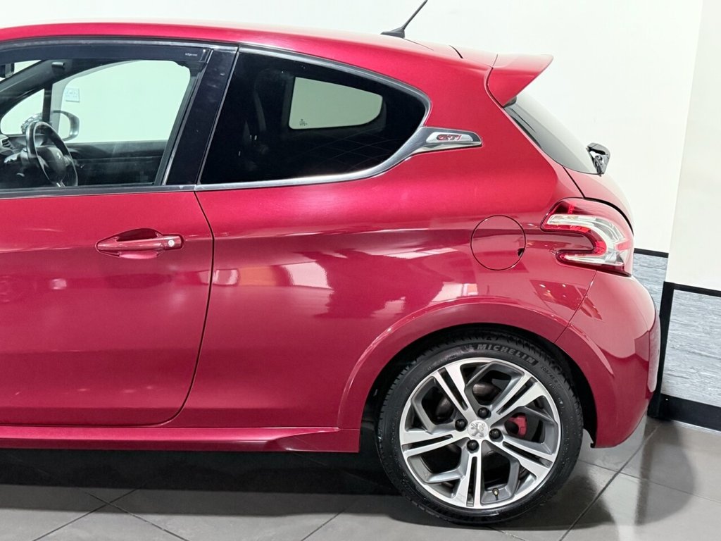 Used Peugeot 208 2013 for sale - 77408291: Photo 18