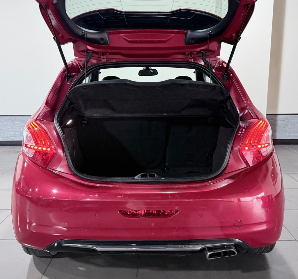 Used Peugeot 208 2013 for sale - 77408291: Photo 34