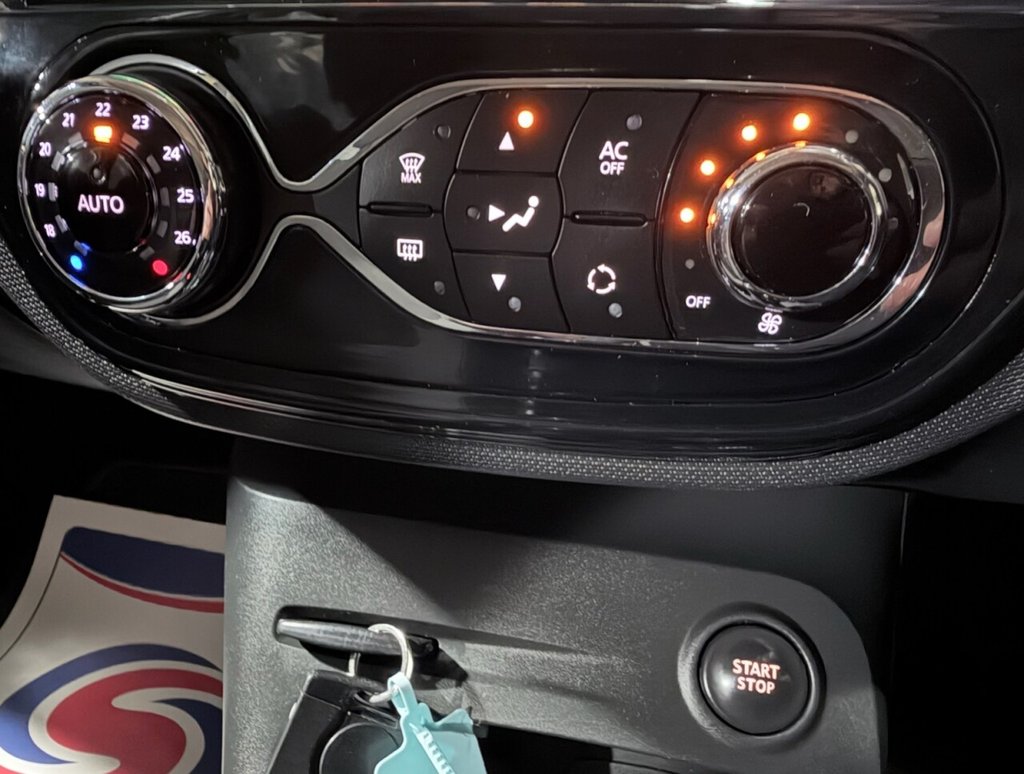 Used Renault Captur 2015 for sale - 77053612: Photo 12