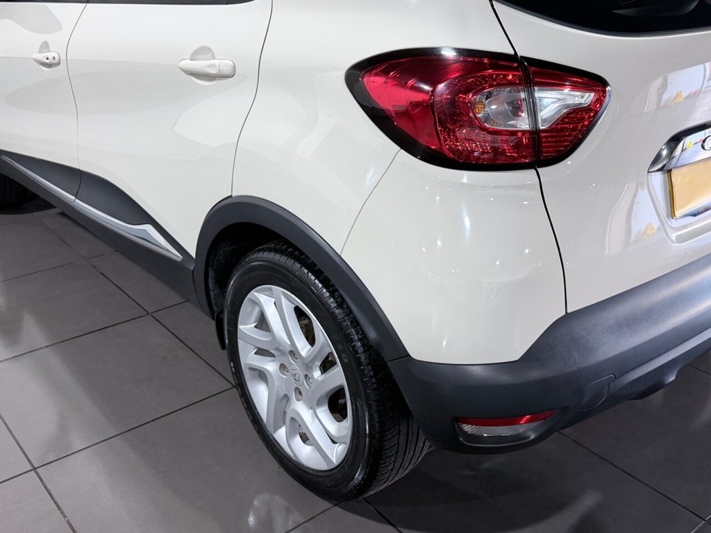 Used Renault Captur 2015 for sale - 77053612: Photo 32
