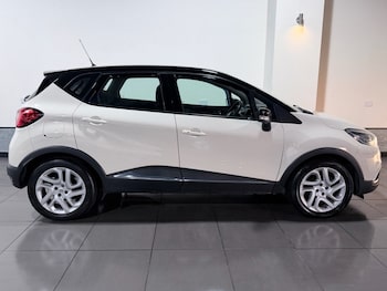 Used Renault Captur 2015 for sale - 77053612: Photo
