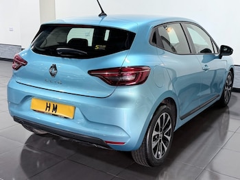 Used Renault Clio 2021 for sale - 77053614: Photo