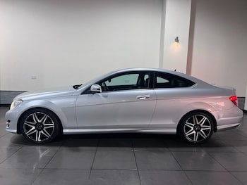 Used Mercedes-Benz C-Class 2012 for sale - 75538017: Photo