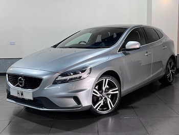 Used Volvo V40 2018 for sale - 75527705: Photo
