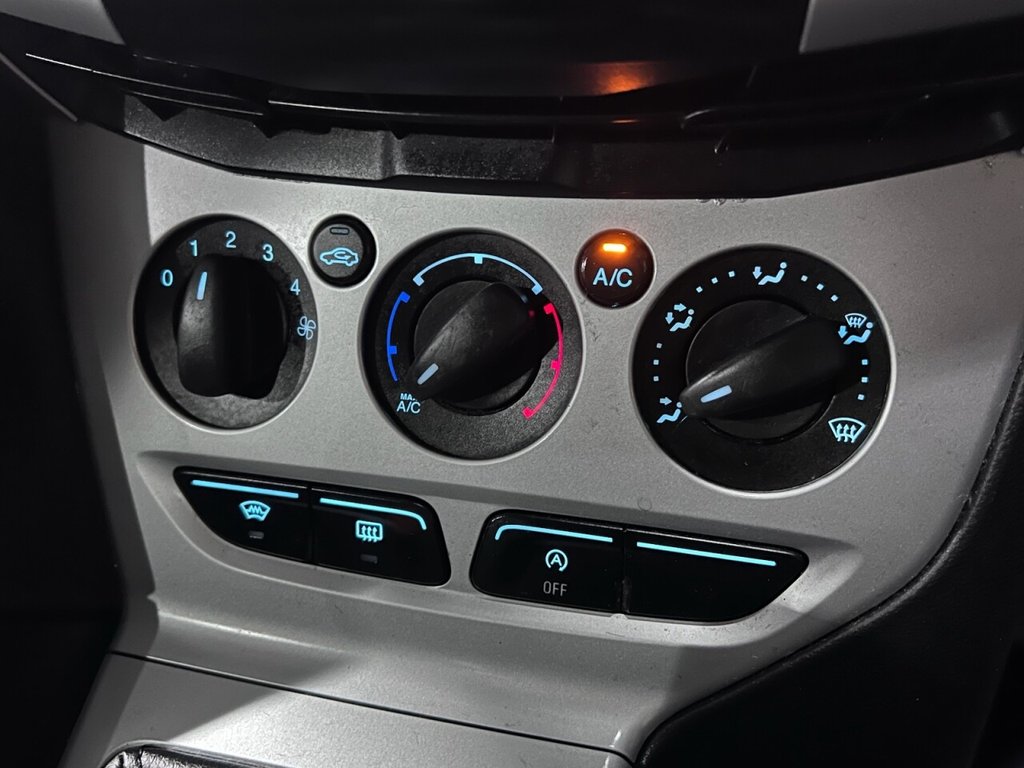 Used Ford Focus 2012 for sale - 76642323: Photo 11