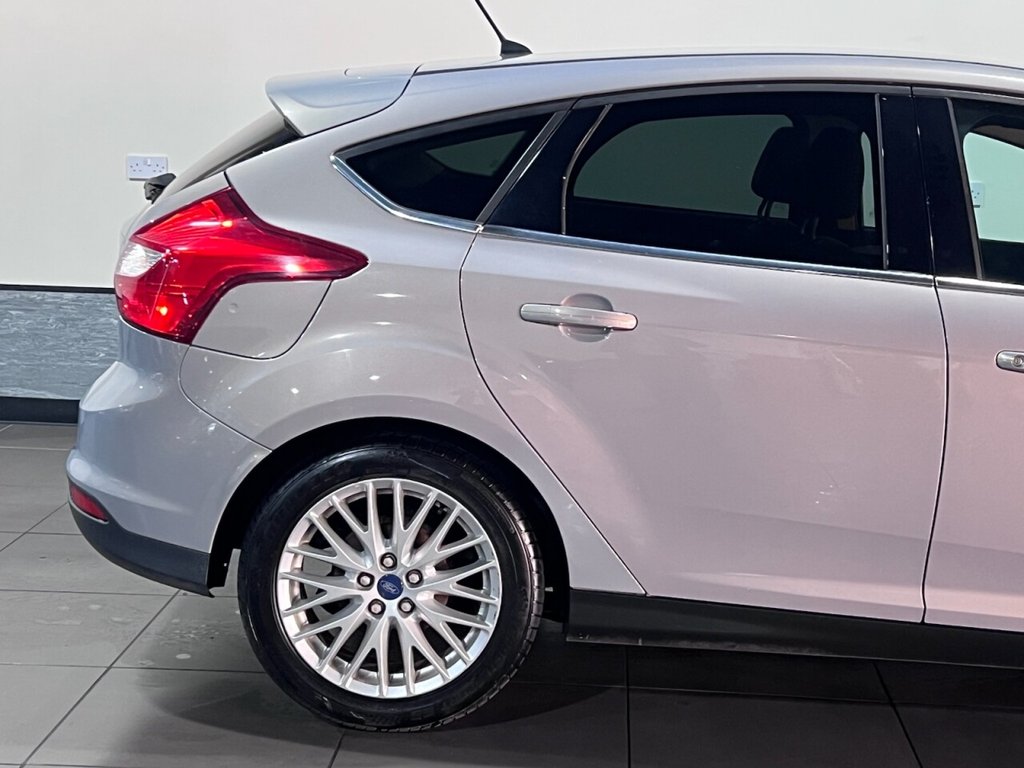 Used Ford Focus 2012 for sale - 76642323: Photo 14