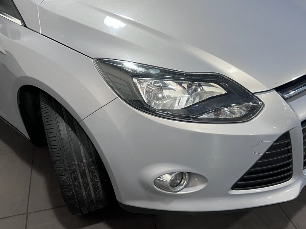 Used Ford Focus 2012 for sale - 76642323: Photo 19