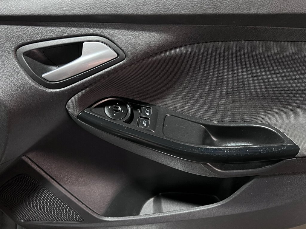 Used Ford Focus 2012 for sale - 76642323: Photo 22