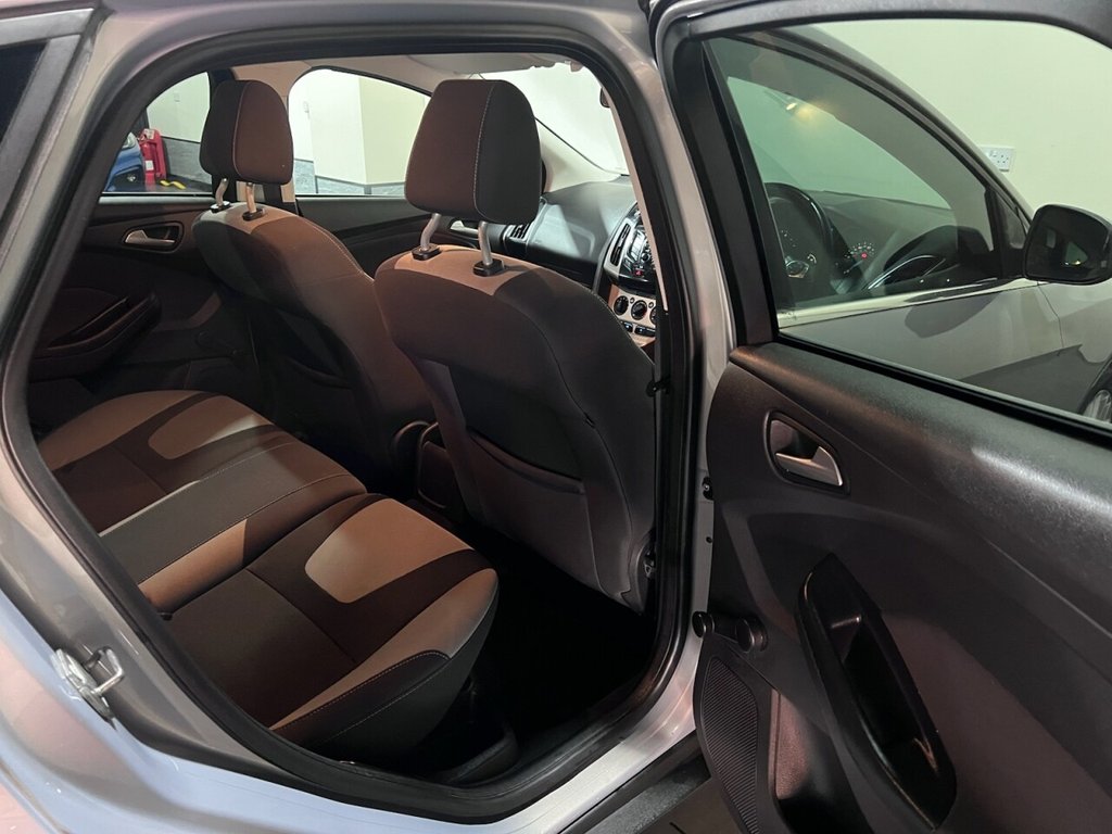 Used Ford Focus 2012 for sale - 76642323: Photo 27