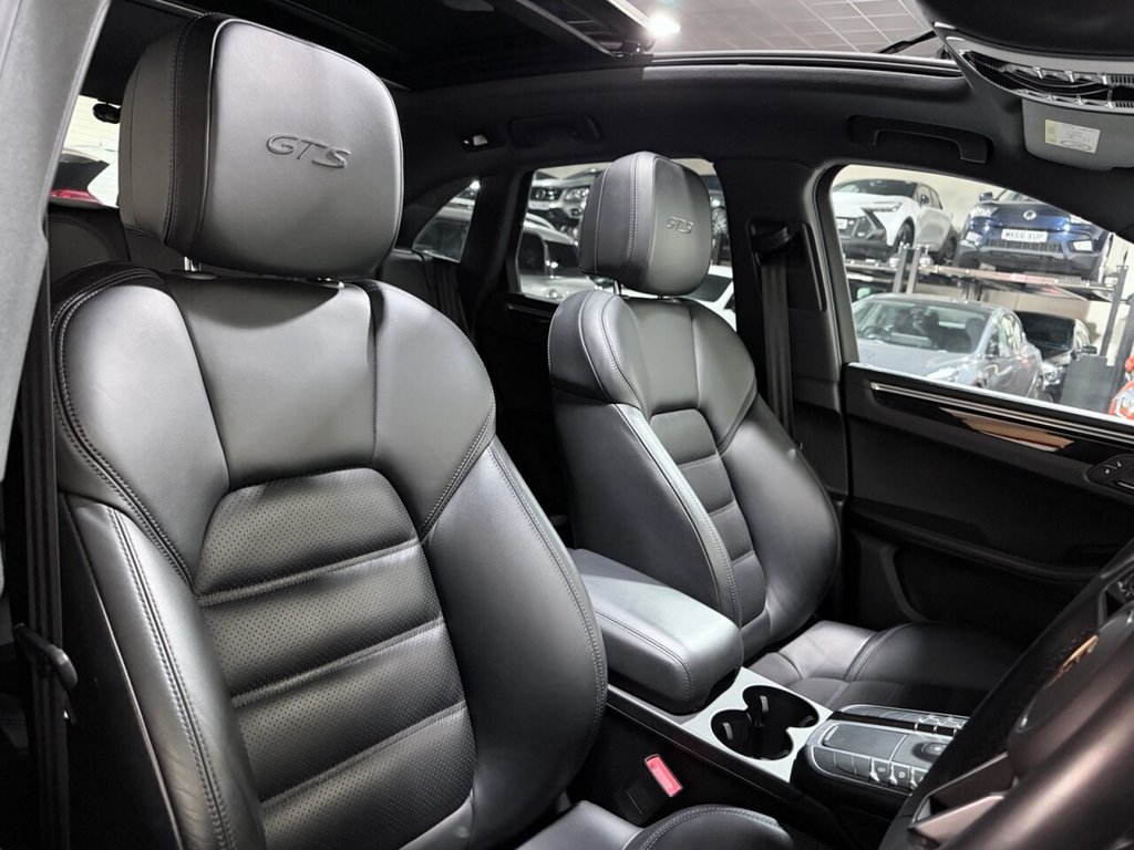 Used Porsche Macan 2018 for sale - 77990708: Photo 14