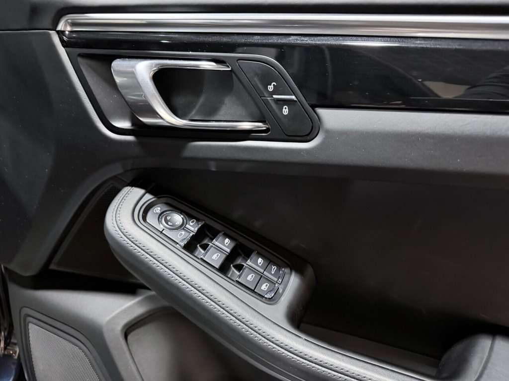 Used Porsche Macan 2018 for sale - 77990708: Photo 24