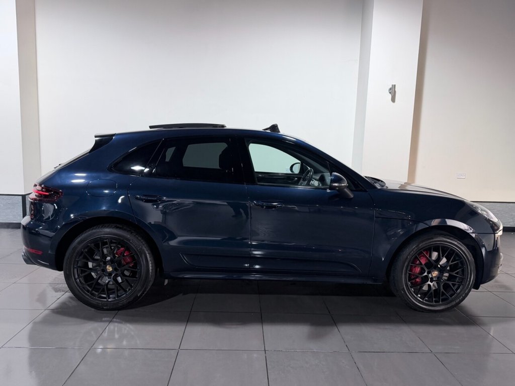 Used Porsche Macan 2018 for sale - 77990708: Photo 3