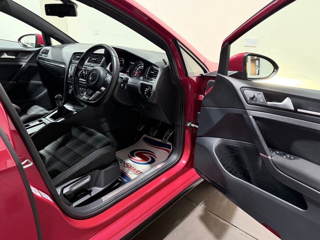 Used Volkswagen Golf 2015 for sale - 78102777: Photo 21