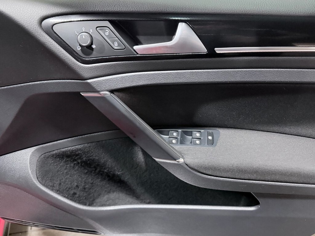 Used Volkswagen Golf 2015 for sale - 78102777: Photo 22