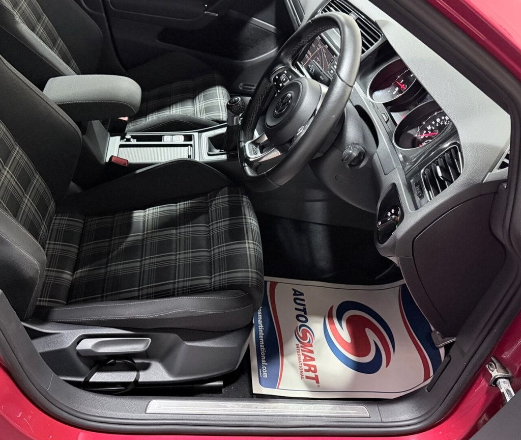 Used Volkswagen Golf 2015 for sale - 78102777: Photo 23