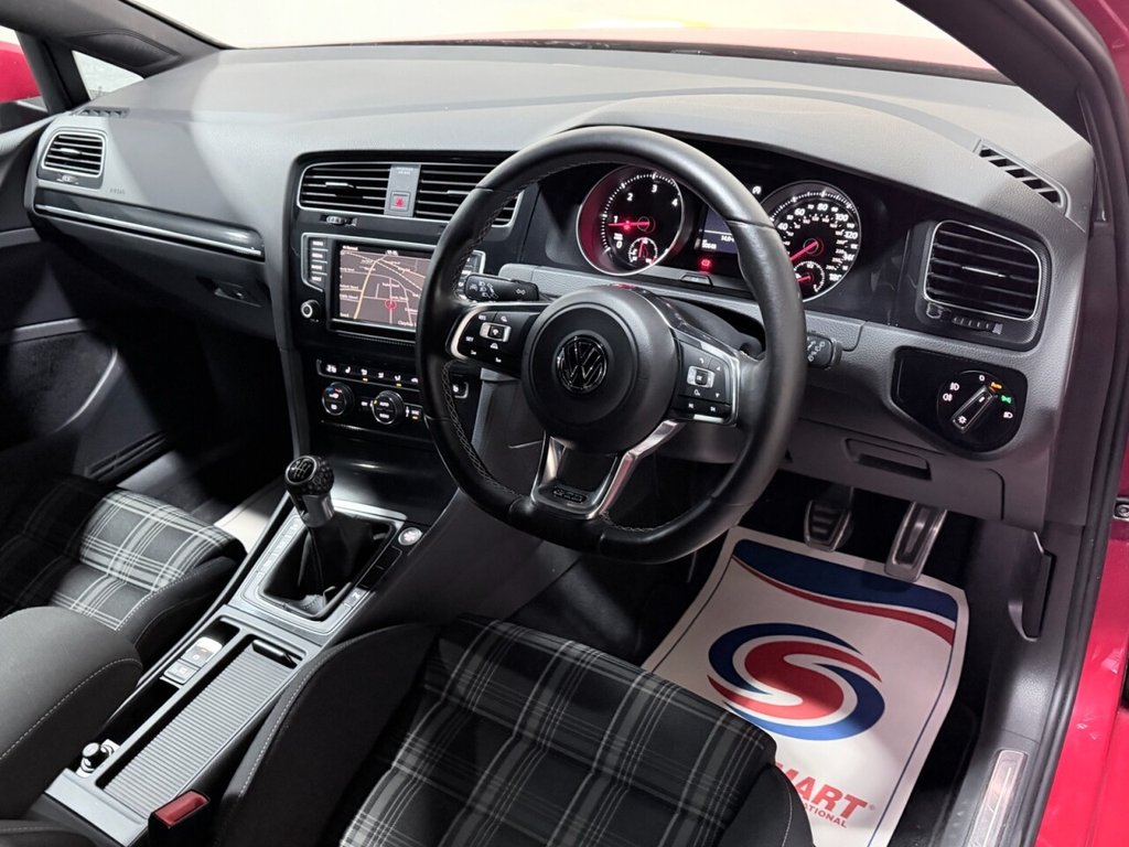 Used Volkswagen Golf 2015 for sale - 78102777: Photo 24