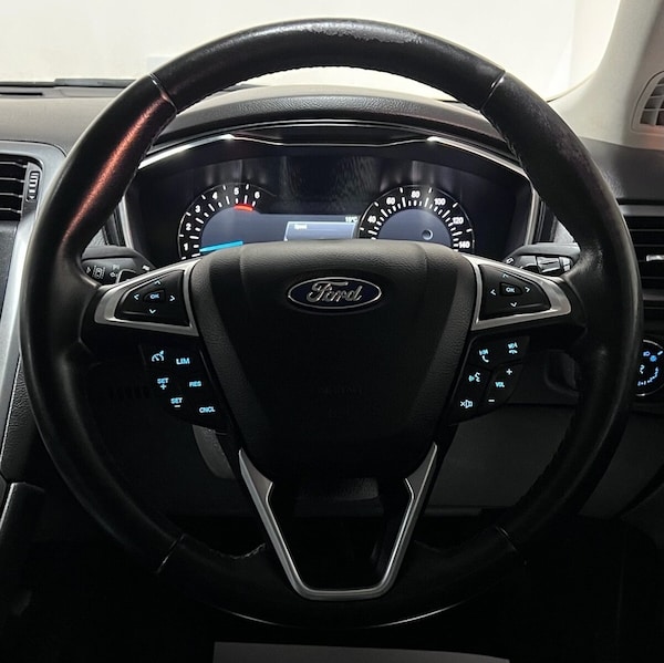 Used Ford Mondeo 2018 for sale - 76118853: Photo 8