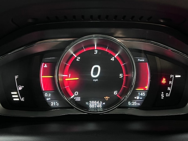 Used Volvo XC60 2014 for sale - 76312921: Photo 9