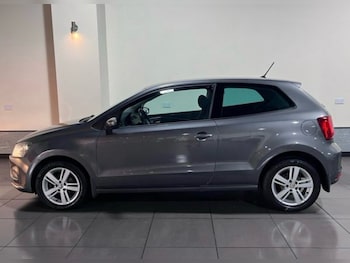 Used Volkswagen Polo 2017 for sale - 76039382: Photo 4