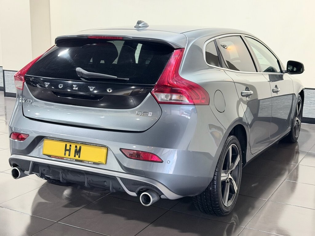 Used Volvo V40 2019 for sale - 76725091: Photo 2