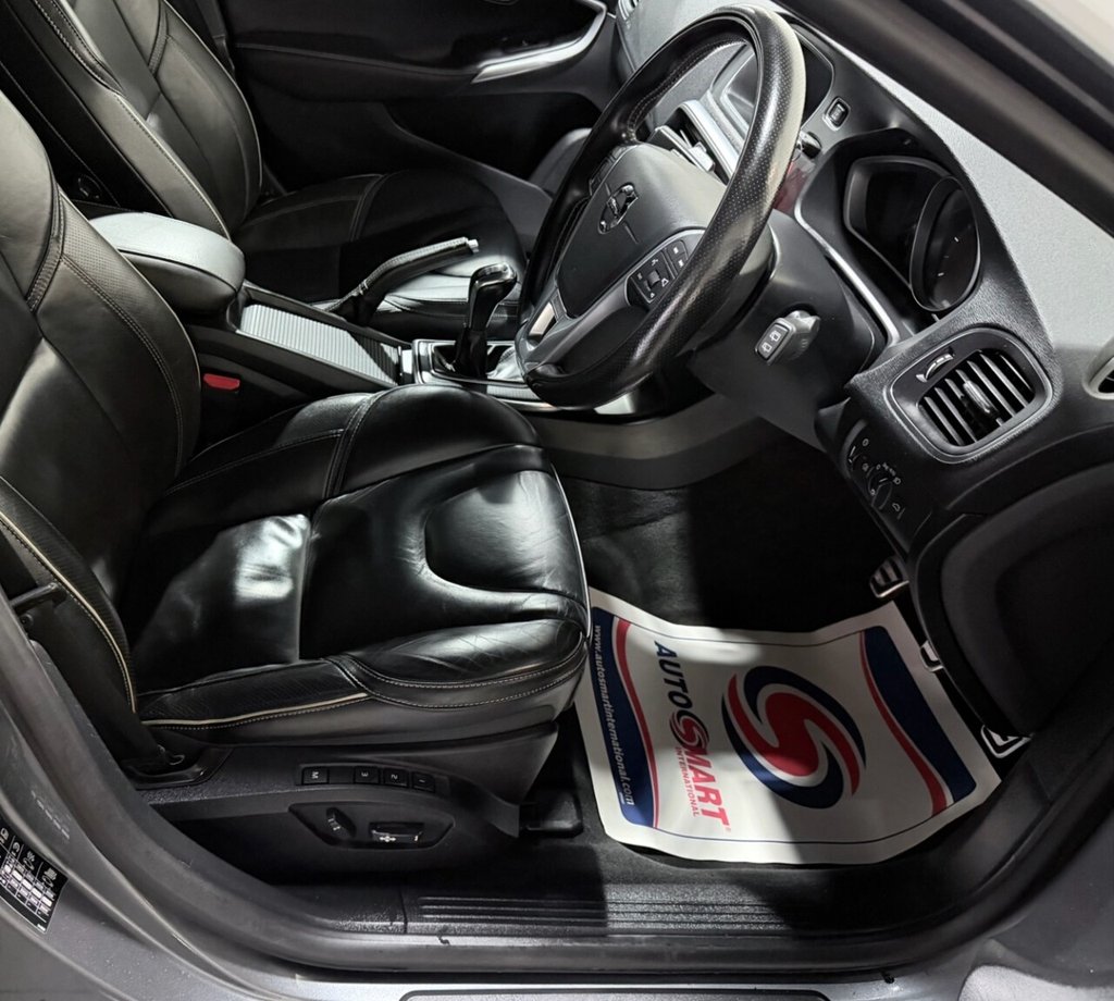 Used Volvo V40 2019 for sale - 76725091: Photo 24