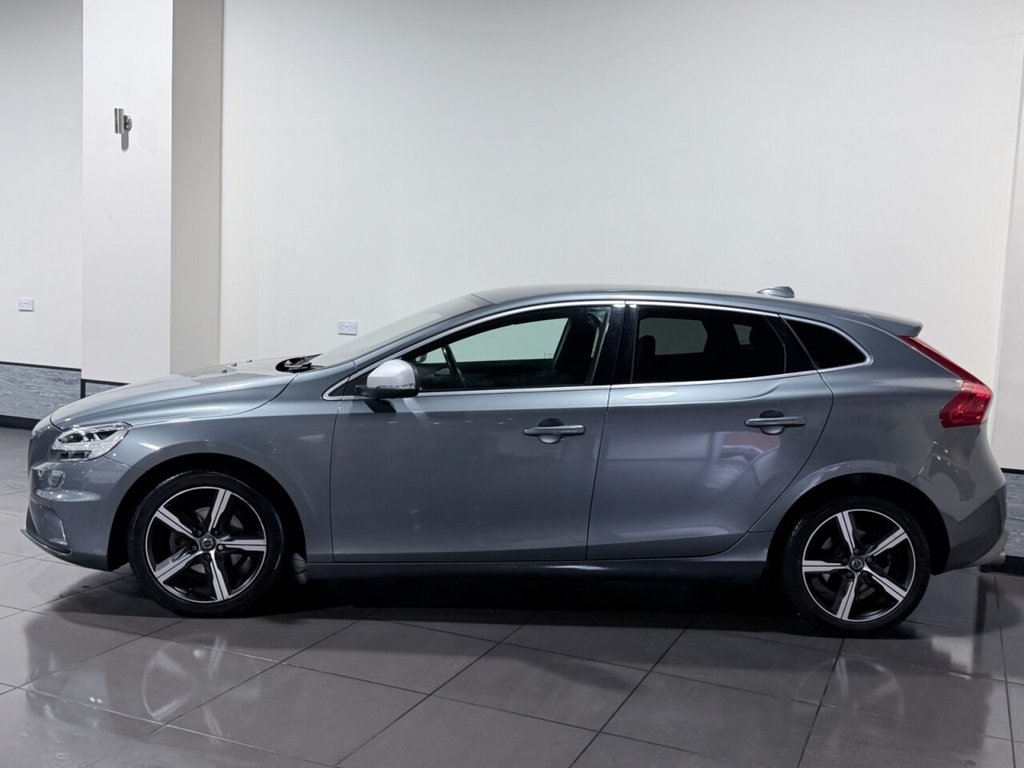 Used Volvo V40 2019 for sale - 76725091: Photo 4