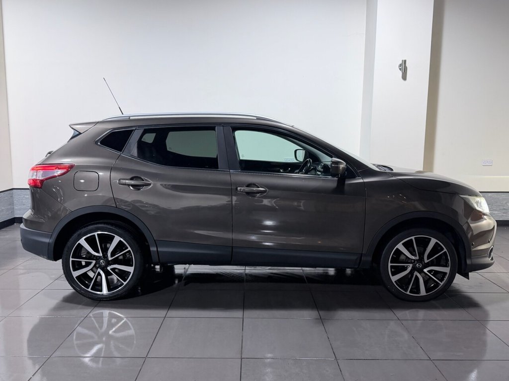 Used Nissan Qashqai 2015 for sale - 76900283: Photo 3