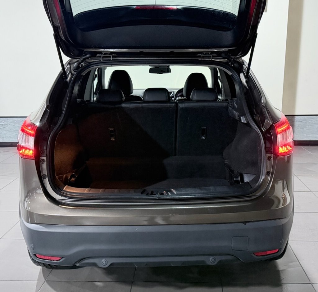 Used Nissan Qashqai 2015 for sale - 76900283: Photo 34