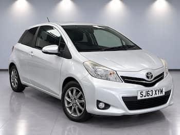 Used Toyota Yaris 2013 for sale - 79737634: Photo