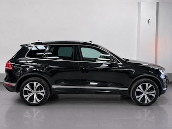 Used Volkswagen Touareg 2017 for sale - 78543836: Photo