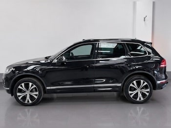 Used Volkswagen Touareg 2017 for sale - 78543836: Photo