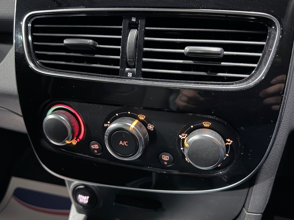 Used Renault Clio 2017 for sale - 76883432: Photo 11