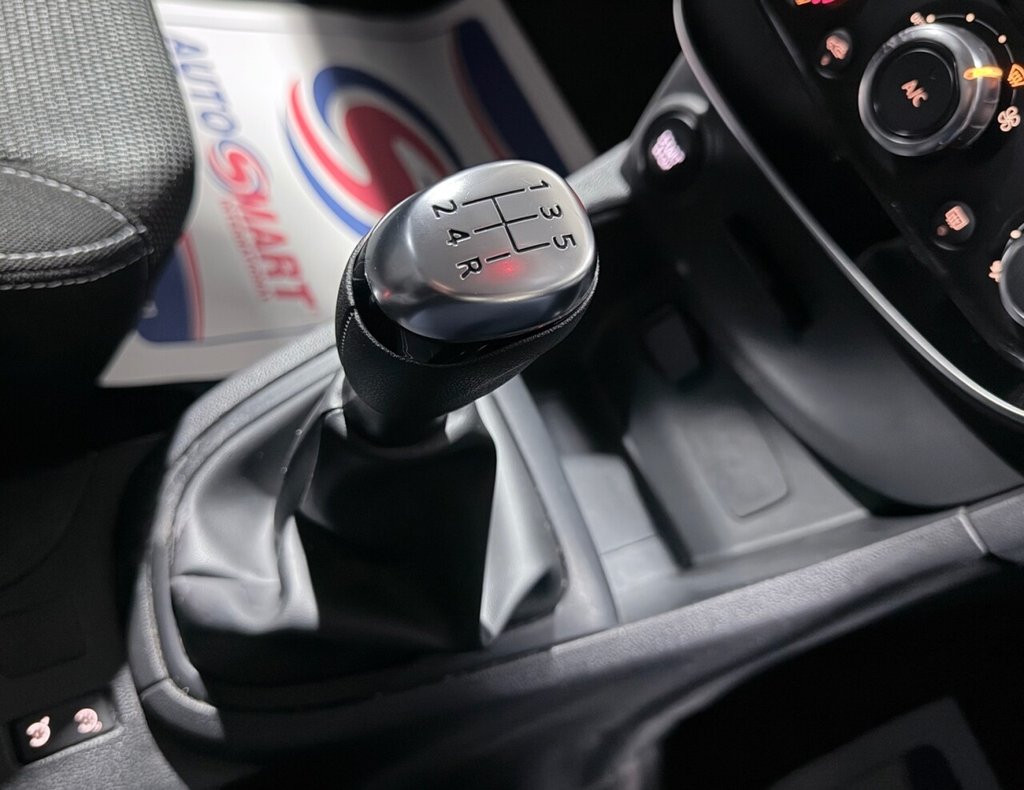 Used Renault Clio 2017 for sale - 76883432: Photo 12