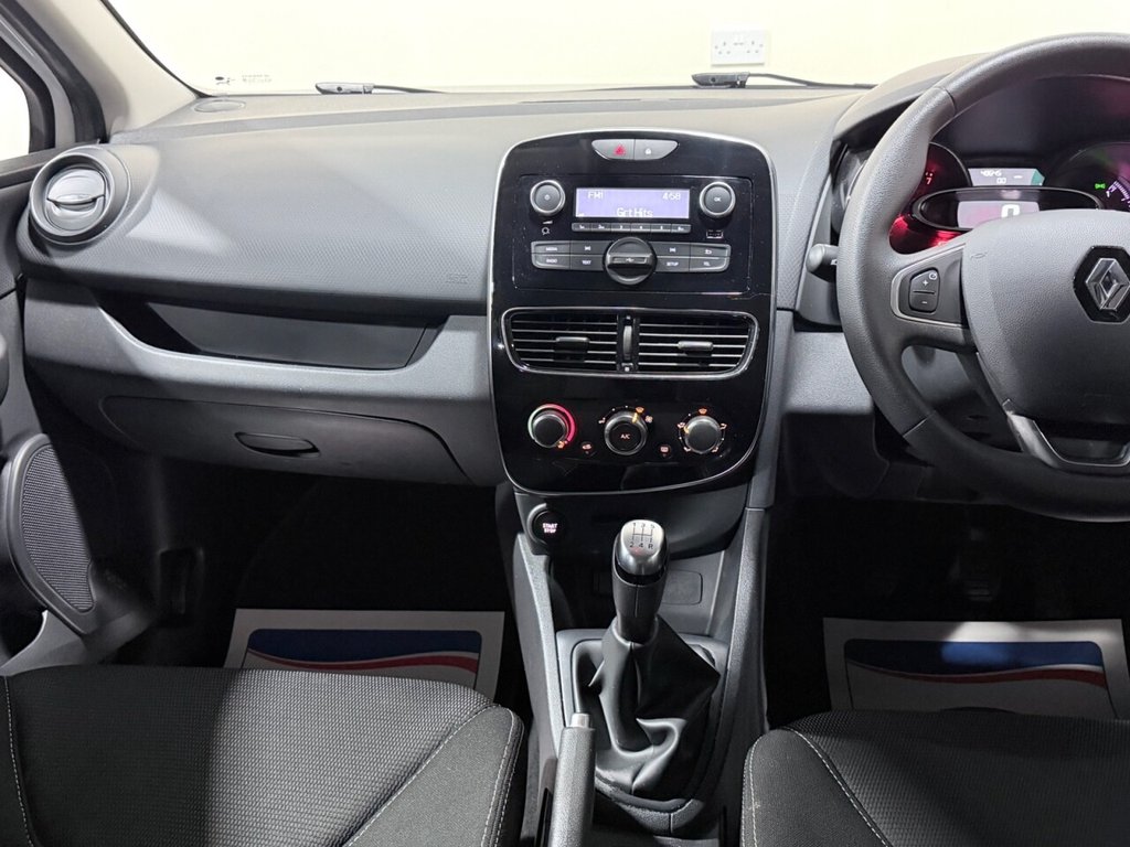 Used Renault Clio 2017 for sale - 76883432: Photo 26
