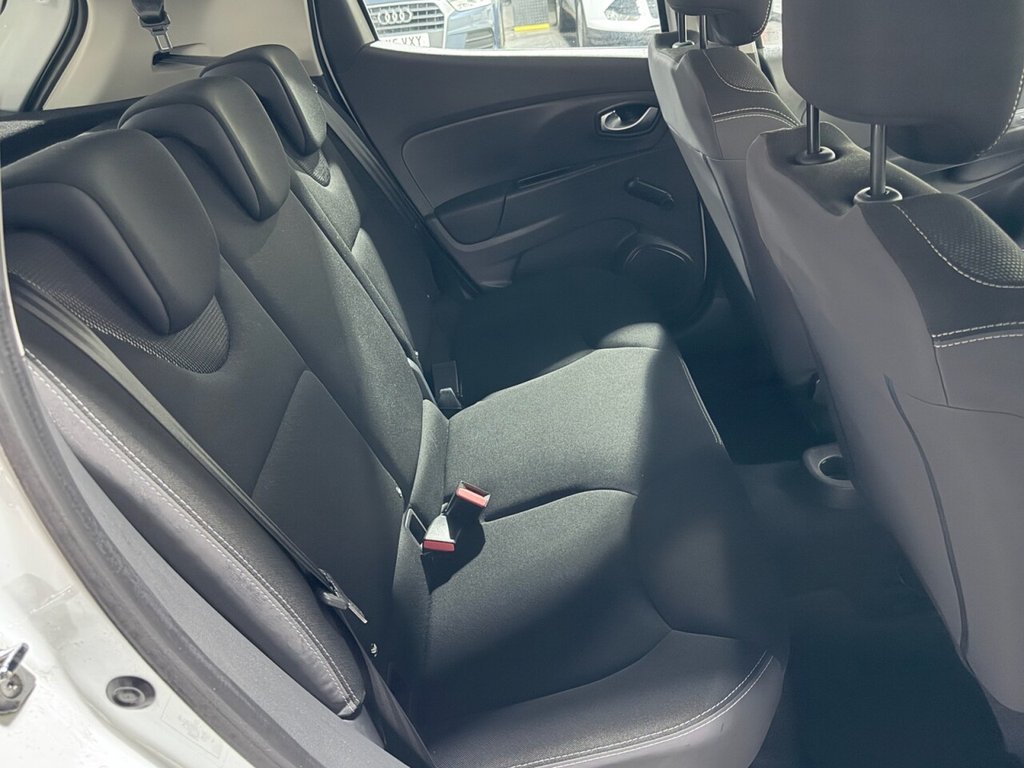 Used Renault Clio 2017 for sale - 76883432: Photo 28